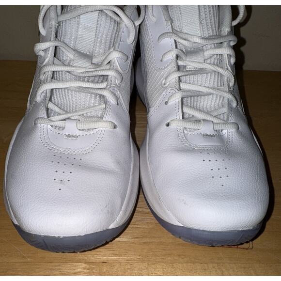 Under Armour UA Lockdown 7 Men 9 Women 10.5 White NICE MSRP 70$ - Picture 6 of 8